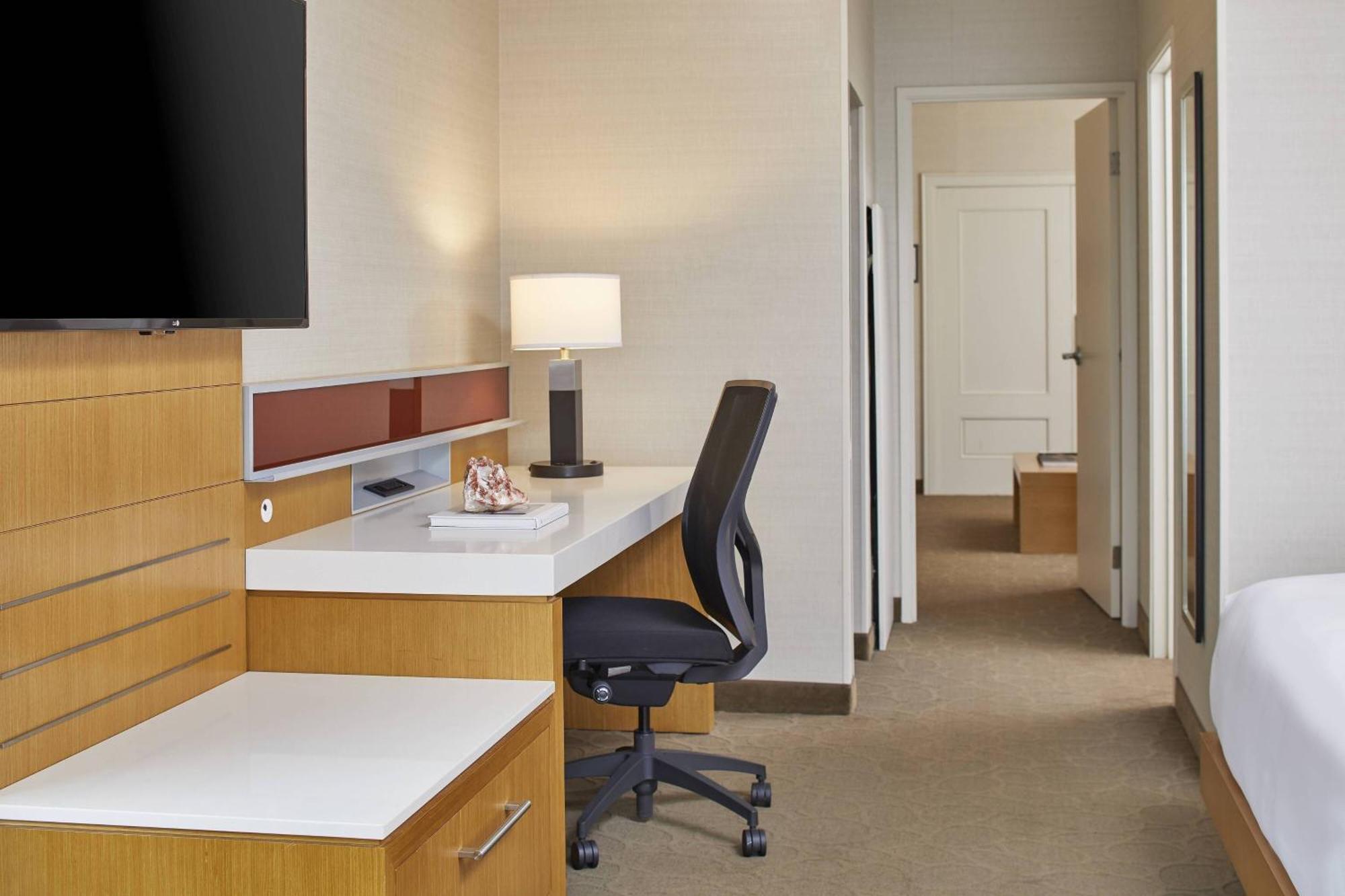 Renaissance Chicago Glenview Suites Hotel Exteriör bild